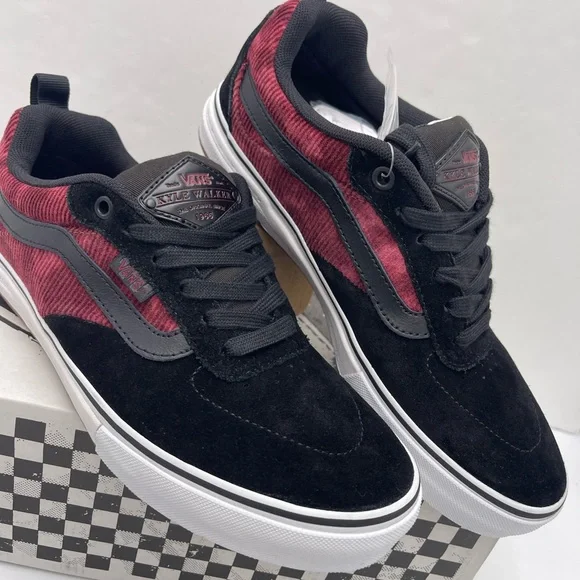 Vans WMNS Kyle Walker
Corduroy Tie-Dye/Black/White Sneakers 
VN0A5JIEX4C - Picture 4 of 16